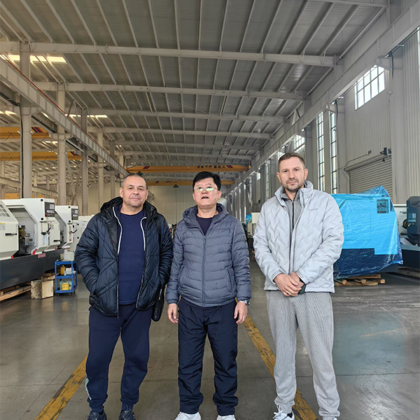 Российские клиенты посетили ALLES CNC для инспекции