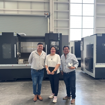 Peruvian Clients Visit CNC La